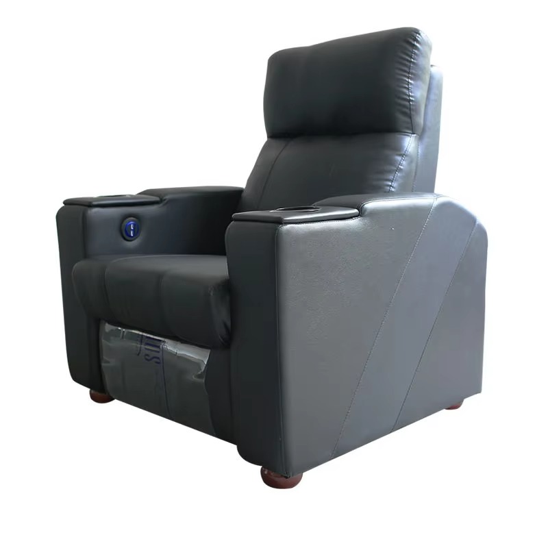 Divani Reclinabili in Pelle di - Home Cinema High End recensione e prezzo