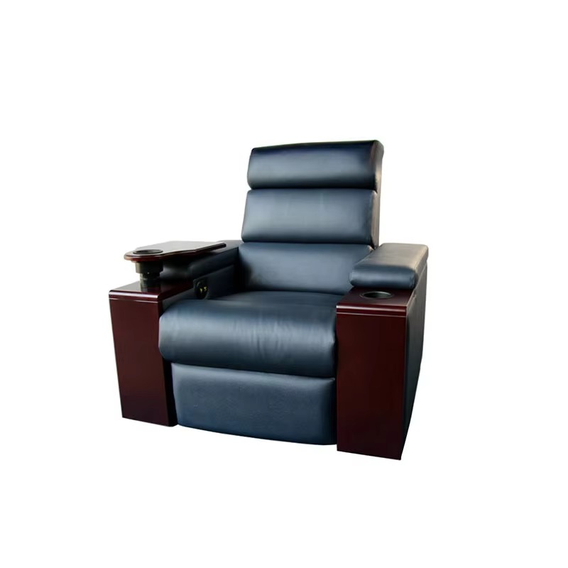 Divani Reclinabili in Pelle di - Home Cinema High End recensione e prezzo