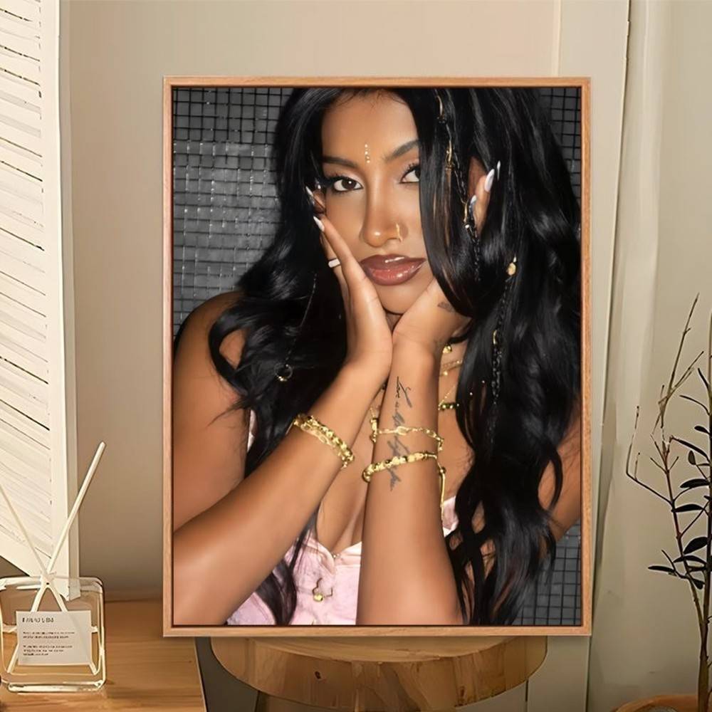 Lara K-KATSEYE Poster Perfect  - Home Cinema Wallpaper recensione e prezzo
